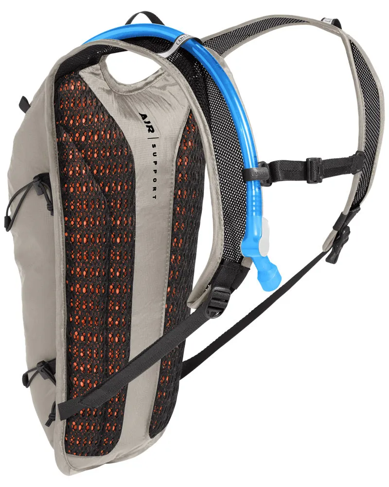 CAMELBAK Classic Light Hydration Pack - 2L