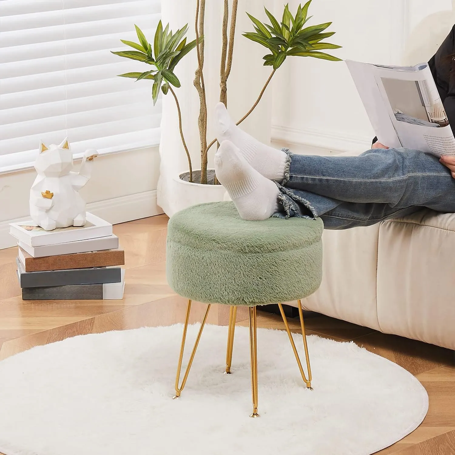 Cplxroc Footrest Footstools Round Faux Fur Ottoman with Storage Space Soft Vanity Chair Seat Coffee Table Ottoman Small Side Table with Adjustable Footings (Green)