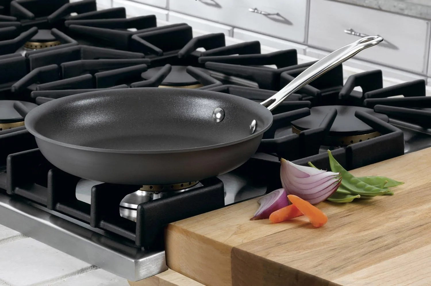 Cuisinart 622-24 Chef's Classic 10-Inch Nonstick-Hard-Anodized, Open Skillet & 622-20 Chef's Classic 8-Inch Open Skillet Nonstick-Hard-Anodized