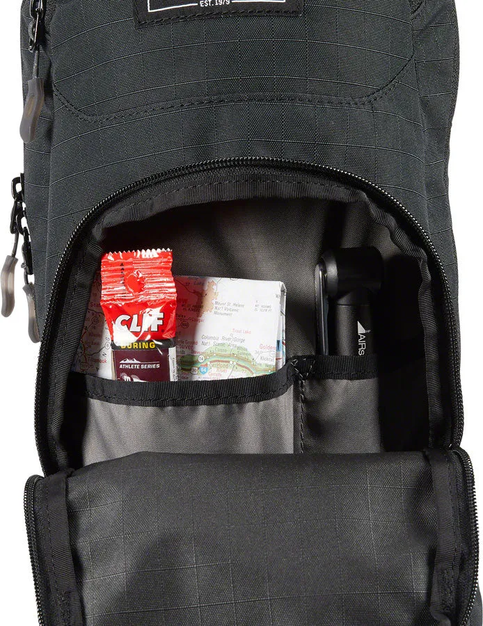 Dakine Session Hydration Pack