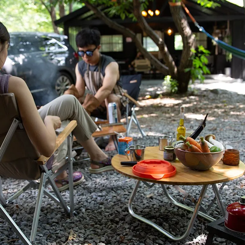 Foldable bamboo round table
