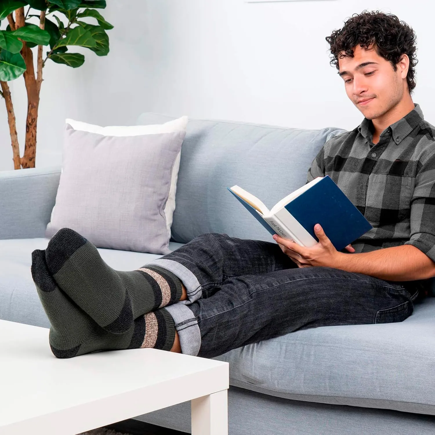 HOT FEET Thermal Socks for Men - Extreme Cold Weather, 2 Pack Thick Warm Socks, Winter Insulated, Size 6-12.5
