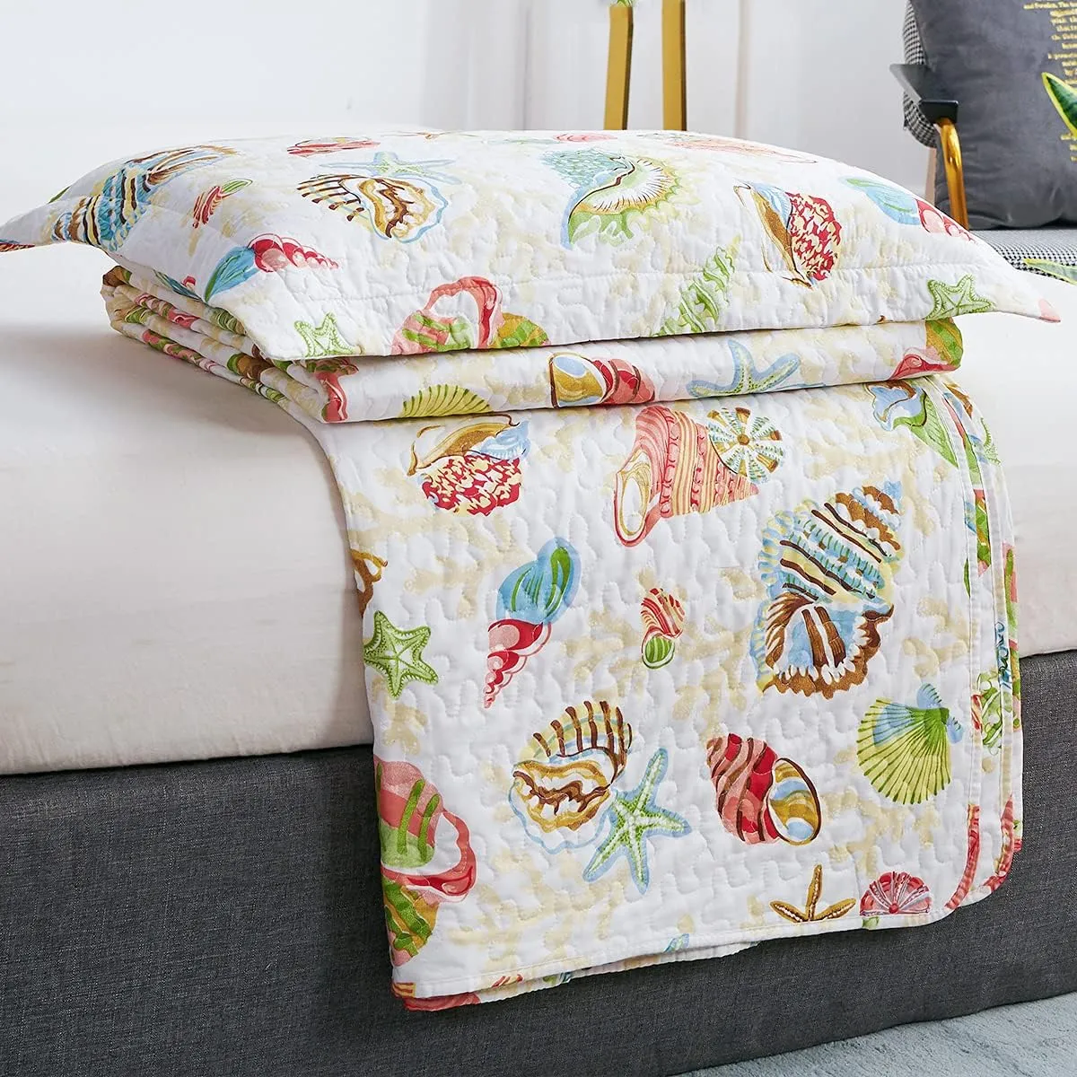 Jarson Coastal Quilt Set Lightweight Home Summer Bedspreads King Size, 3Pcs Beach Conch Seashell Coverlet Set, Ocean Theme Microfiber Reversible Bedding Set (1 Quilt  2 Pillow Shams, Yellow Green)