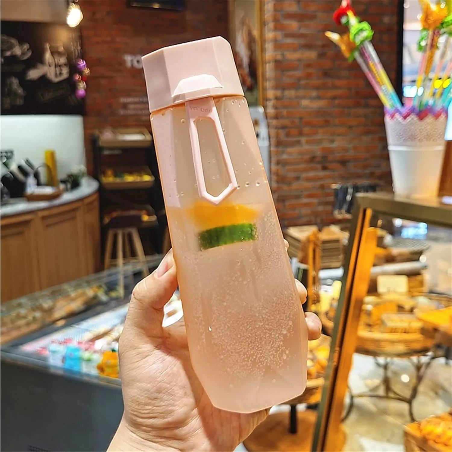 kettles Geometric rhombus Water Bottles-Matte texture,Durable Sports Bottle with Lid,Portable Leakproof Cups,Non-Slip Plastic Fitness canteen(C)
