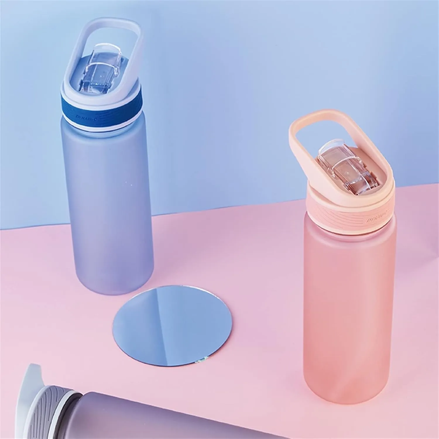 kettles Matte texture Plastic Water Bottle with Straw,Portable Sports Bottles BPA Free,Leakproof Cup Durable,for Fitness,Students Gift canteen(A,Medium)