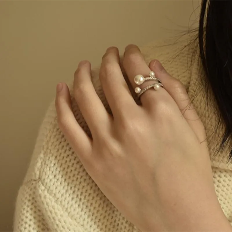 Lightweight Luxury Rhinestone Pearl Ring