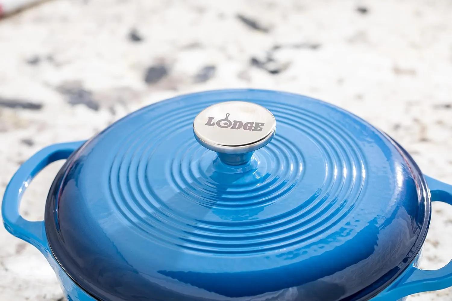 Lodge 3 Quart Enameled Cast Iron Dutch Oven with Lid – Dual Handles – Oven Safe up to 500° F or on Stovetop - Use to Marinate, Cook, Bake, Refrigerate and Serve – Caribbean Blue