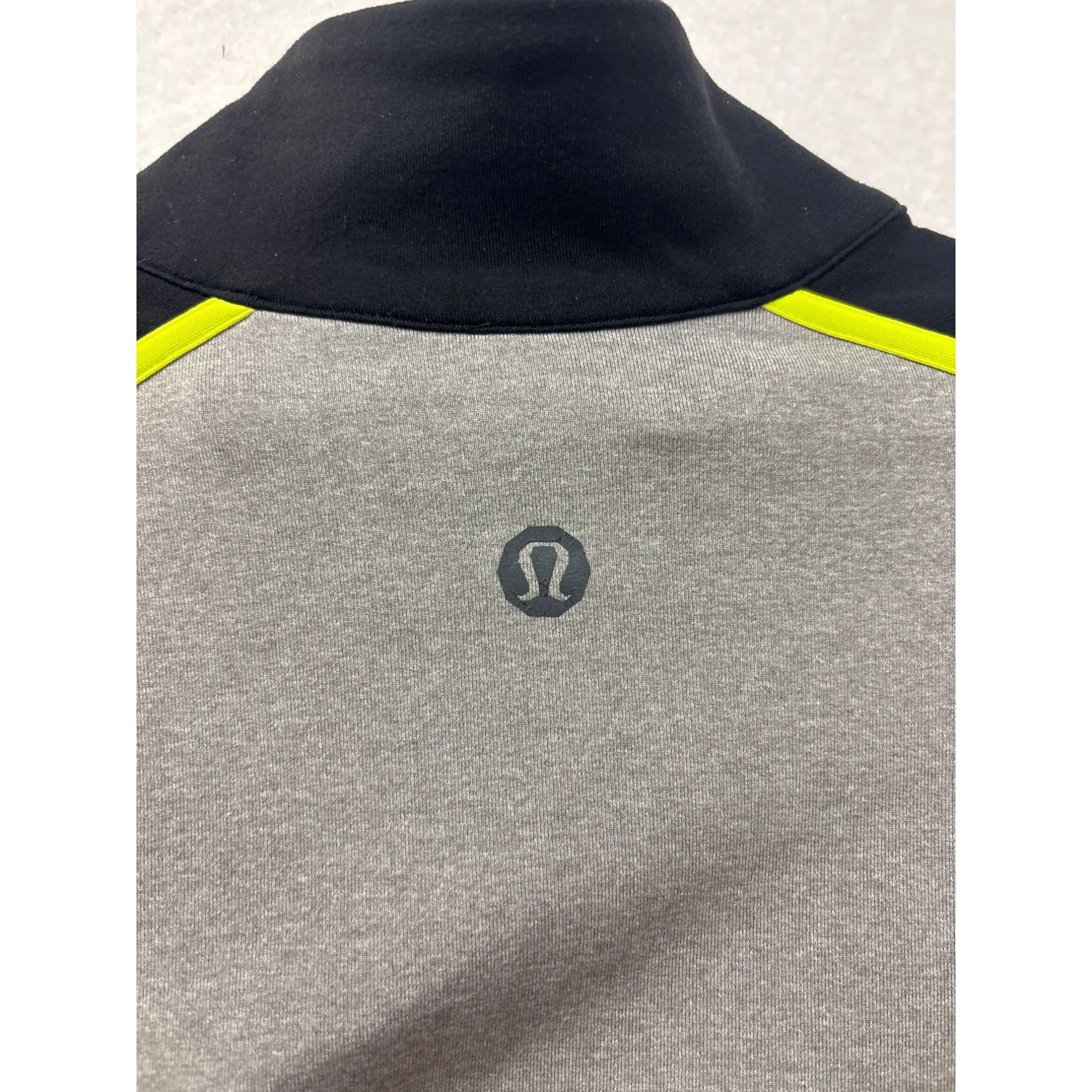 Lululemon Mens Full-Zip Jacket Black/Grey/Yellow Trim Size L #6984