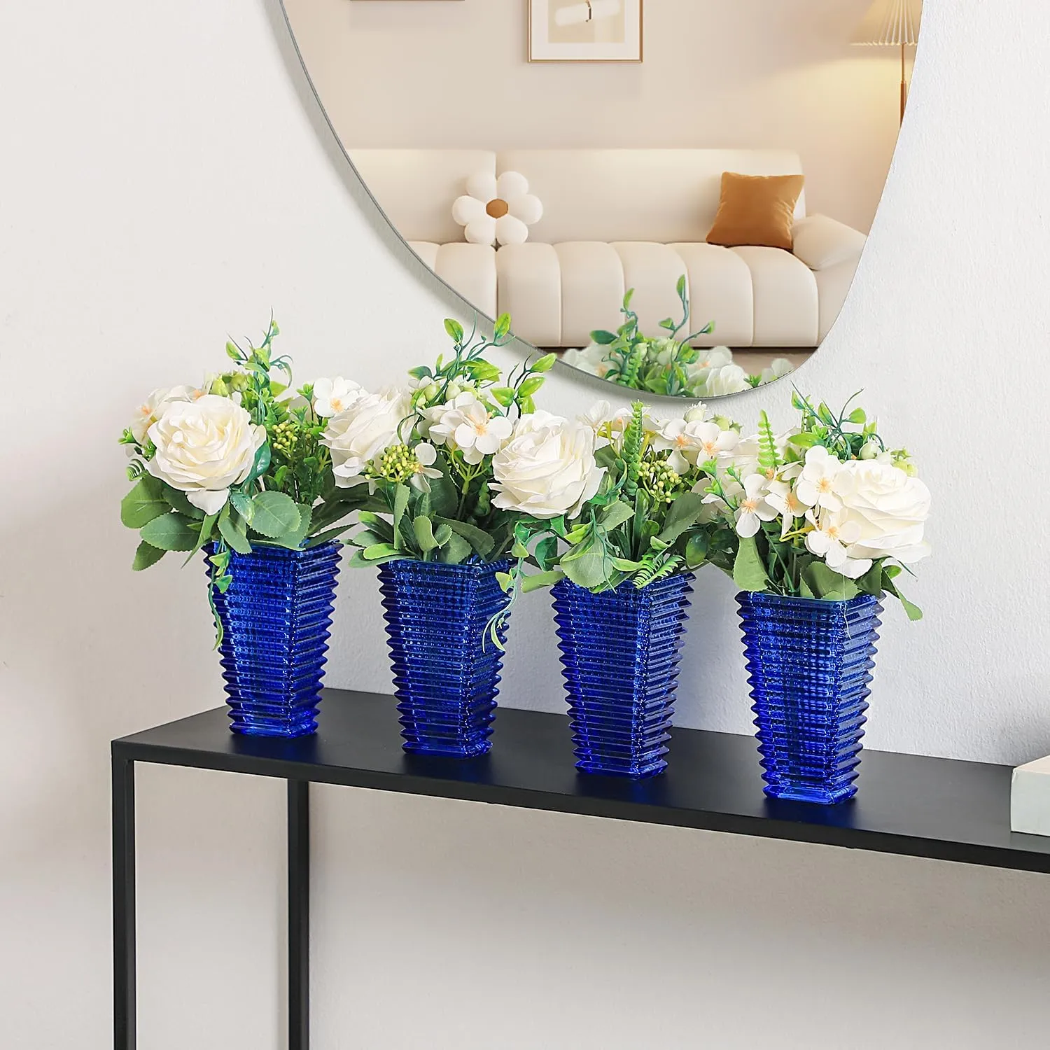 MCMCNCUIU Crystal Vases, Small Vases, Set of 4 Blue Glass Vases, Flower Vases for Centerpieces, Modern Vases, Vintage Vases for Living Room, Bedroom, Kitchen, Dining Table, Shelf, Wedding, 6 Inches