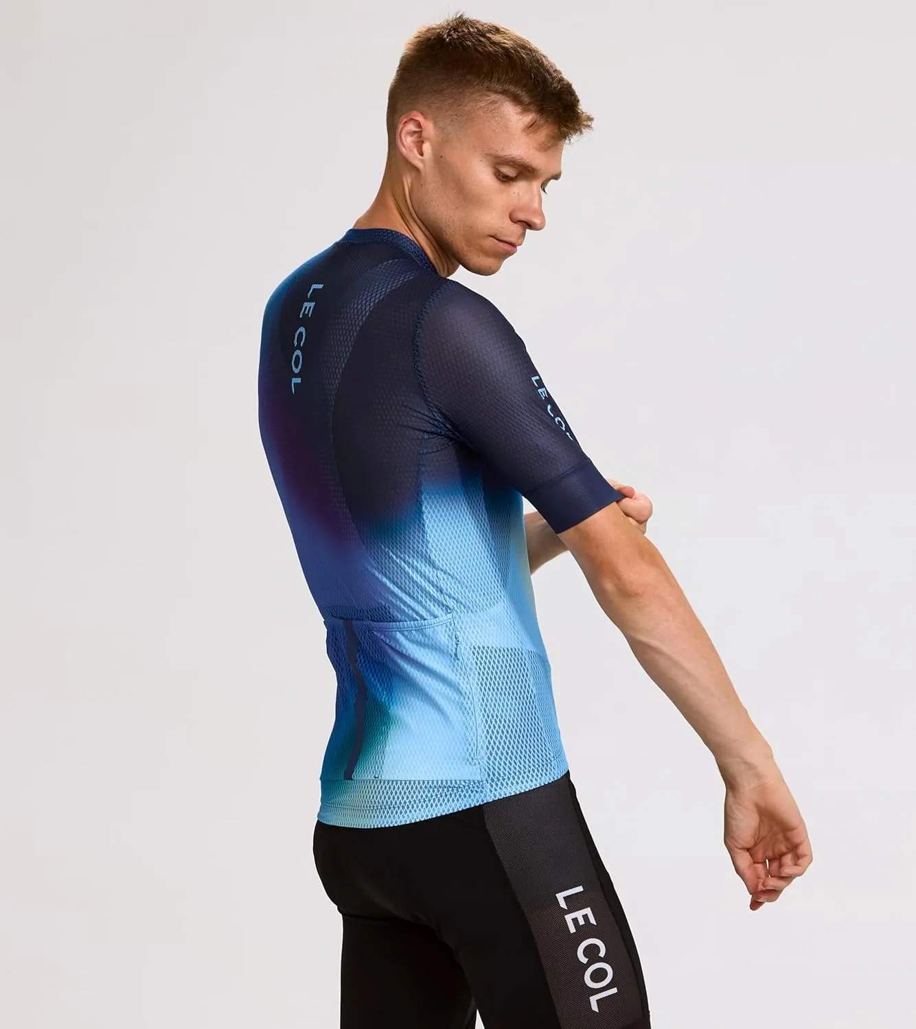 Men's Pro Air Lightweight Jersey | Short Sleeve Cycling Shirt | Lightweight Brethable | Mesh Construction | S - XL