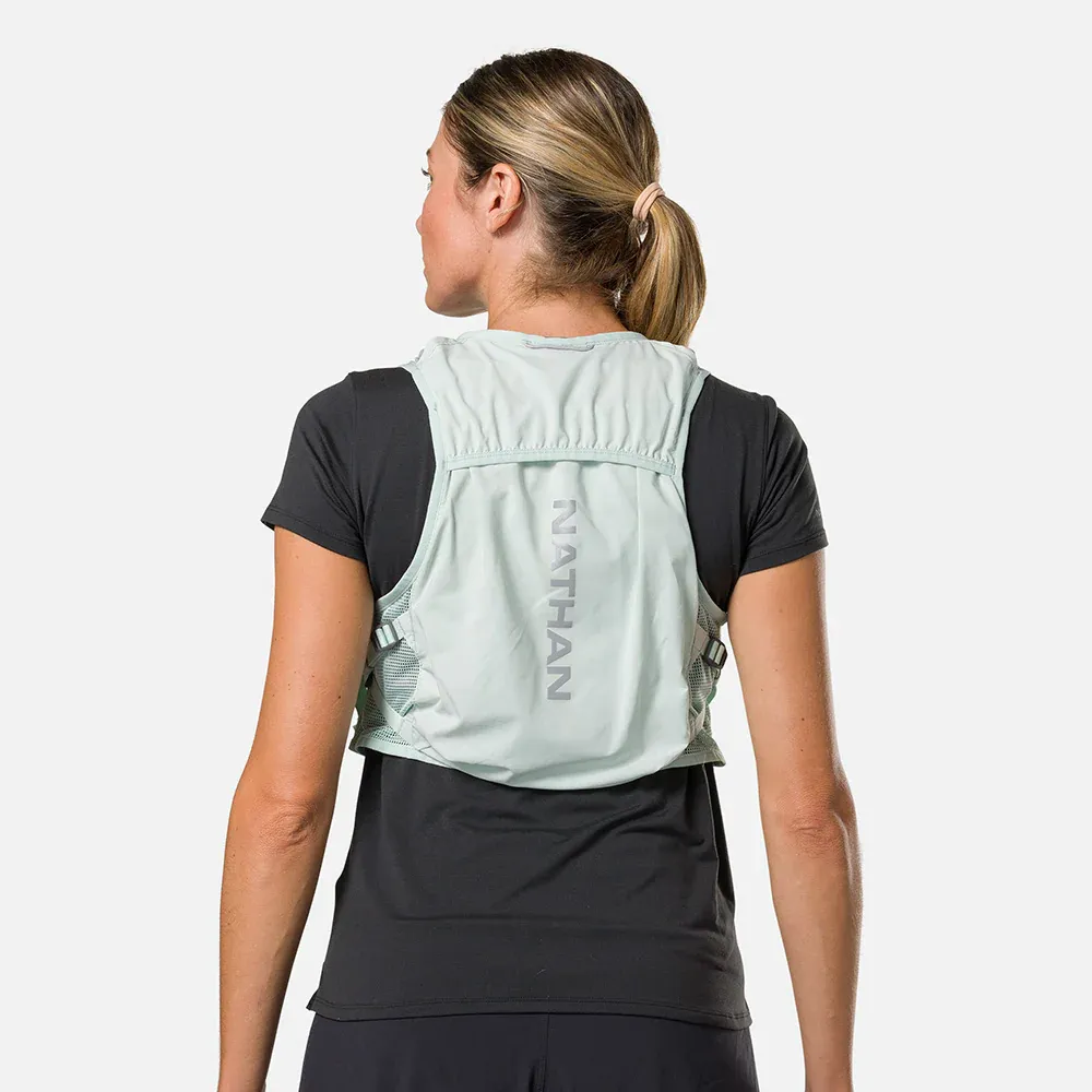Nathan Women's Pinnacle Breeze 4L Hydration Pack