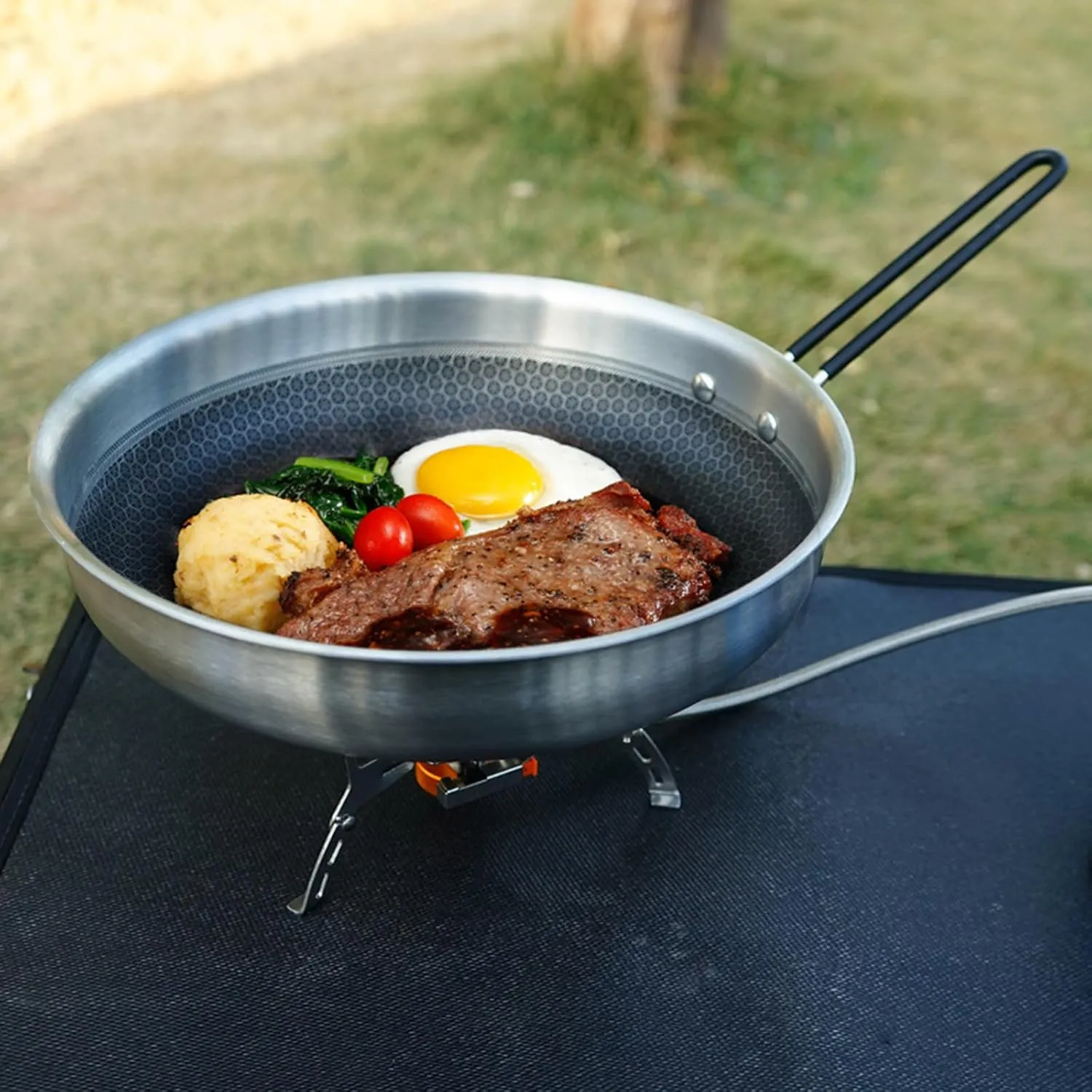 Outdoor Stainless Steel Honeycomb Non Stick Frying Pan with Folding Handle, Picnic Camping Equipment Camping Kitchen Cookware,26cm