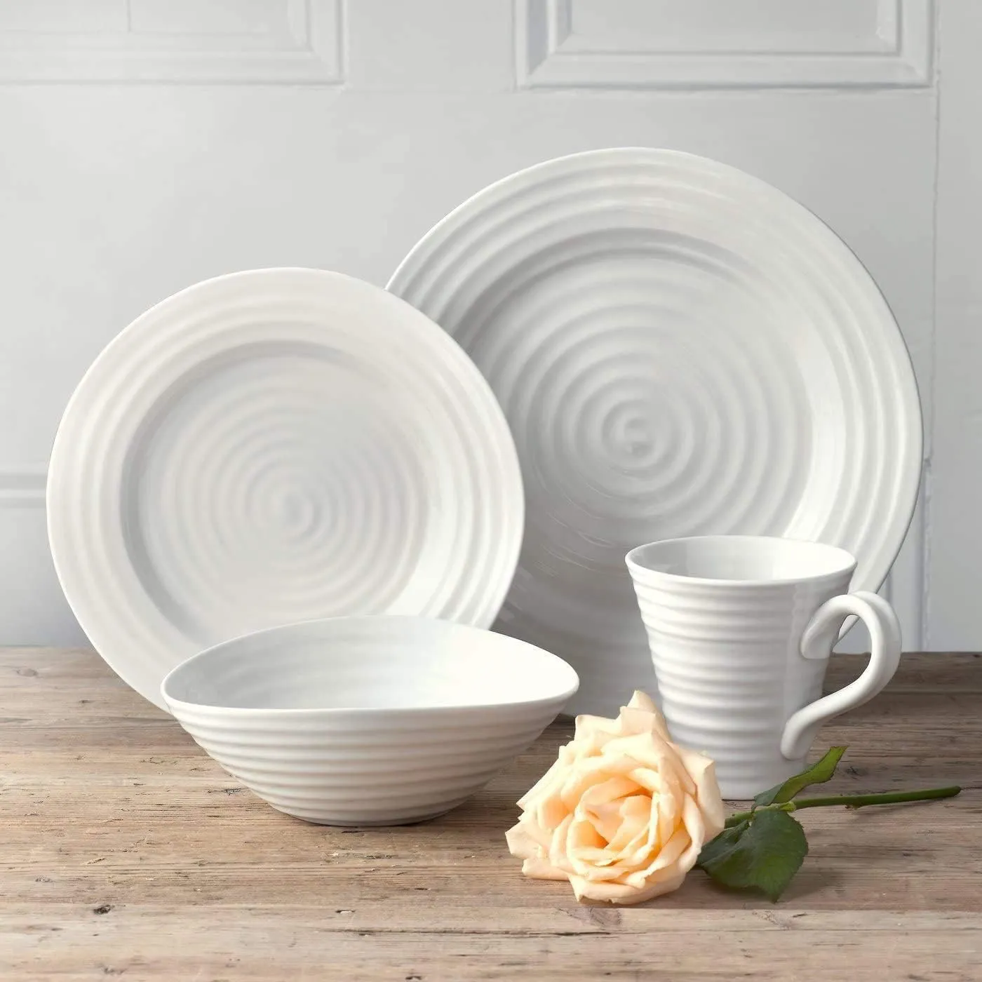 Portmeirion Sophie Conran White 4 Piece Place Setting | Dinner Plate, Salad Plate, Cereal Bowl, and Mug | Made from Porcelain | Microwave and Dishwasher Safe