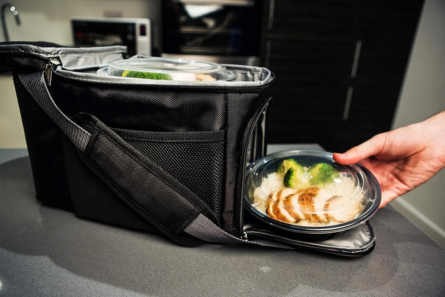 PrepNaturals 30 Pack Meal Prep Containers - 30 Pack of 24 Oz 100% BPA-free Plastic Food Storage Containers with Lids - Reusable Plastic Containers with Lids - Dishwasher Safe Lunch Containers