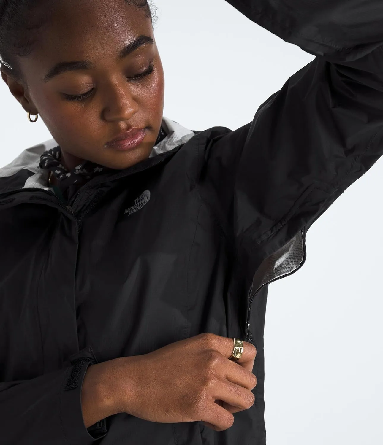 THE NORTH FACE Women’s Venture 2 Waterproof Hooded Rain Jacket (Standard and Plus Size)