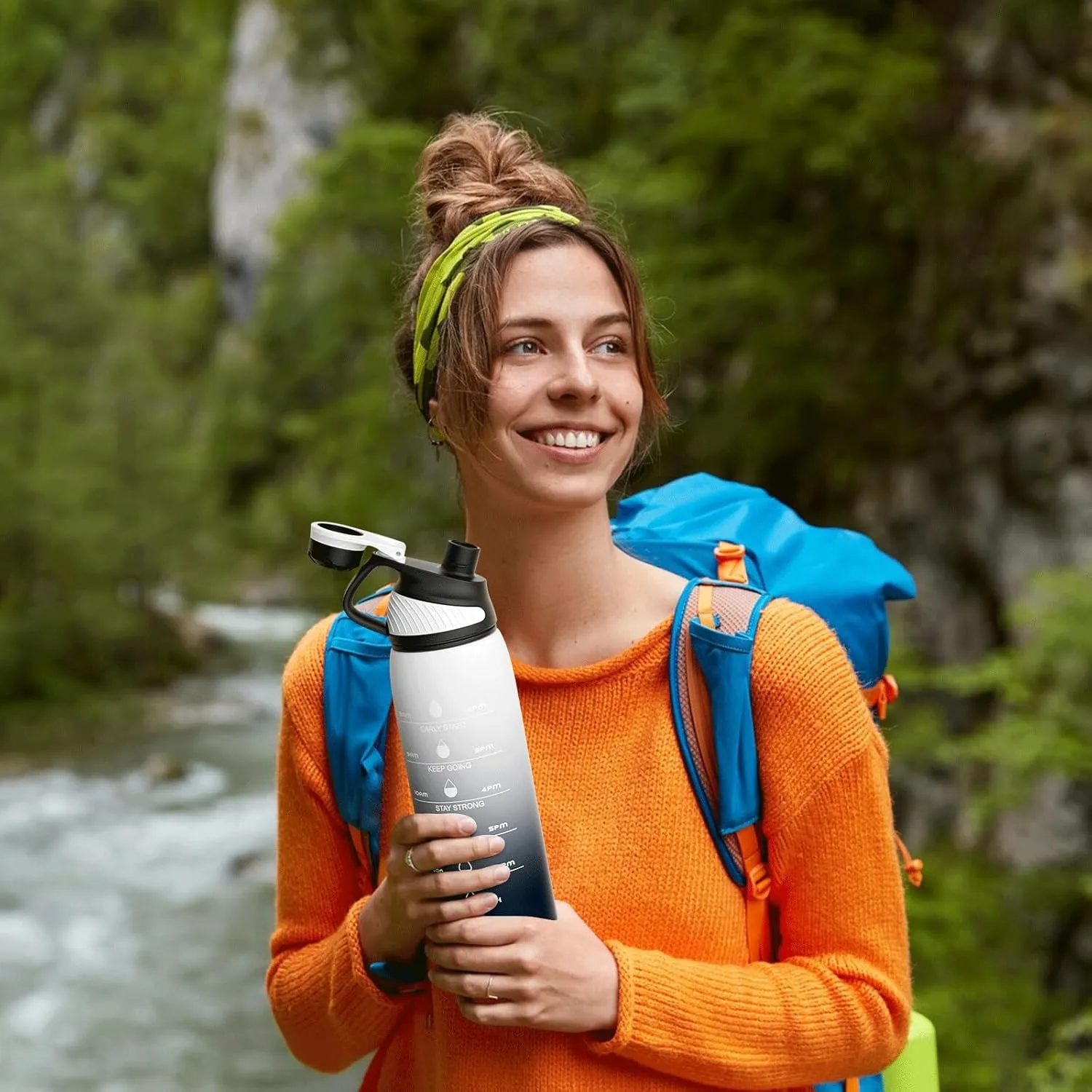 Tritan Plastic Water Bottle With Carry Strap, 34 oz BPA-Free Sports Water Bottle, with Magnetic Cap, Lightweight Leakproof Plastic Jug for Sports, Travel, School, Gym, Outdoor