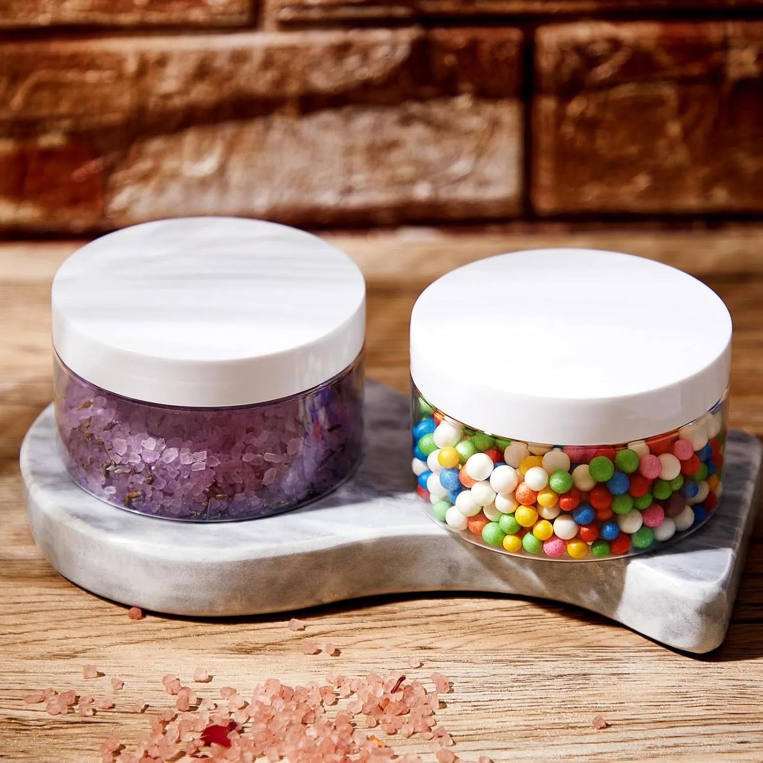 Uiifan 48 Pcs 8 oz Plastic Cosmetic Jars with Lids and Labels Empty Refillable Cosmetic Leak Proof Containers Lotion Jars for Cream Body Butters Powder Ointment Lip Scrub (Clear)