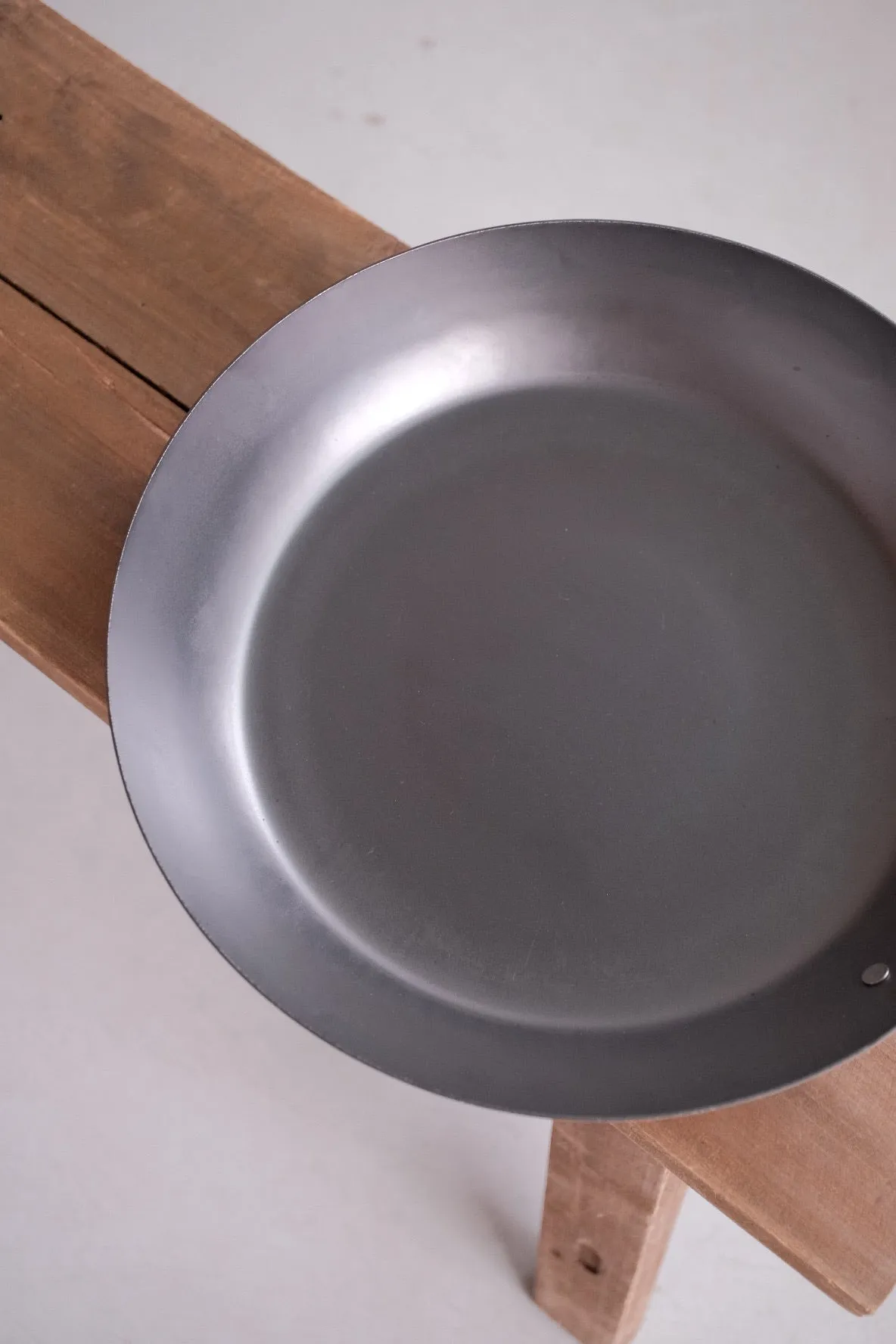 Yamada Kogyosho 山田工業所 HANAKO a Frying Pan with Titanium Handle (28cm)